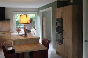 Keuken met gezellige lamp