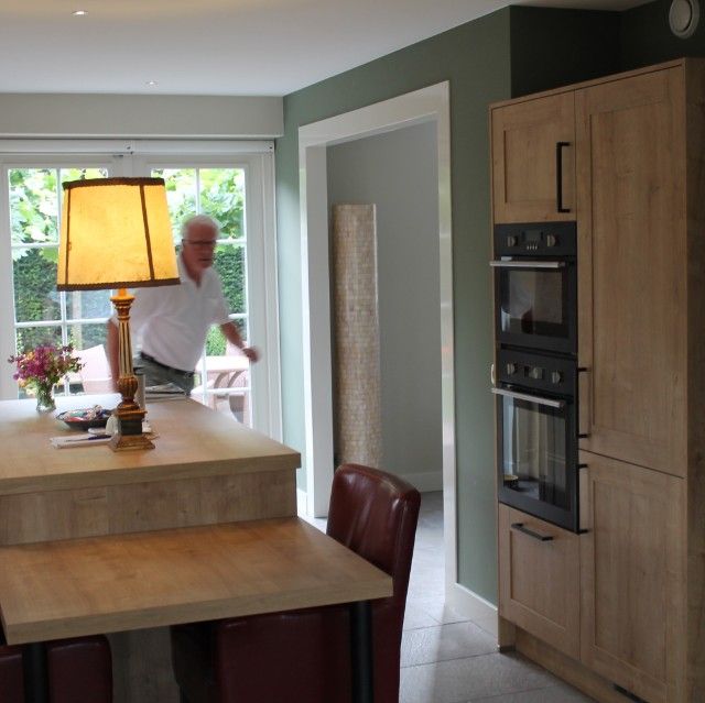 Keuken met gezellige lamp